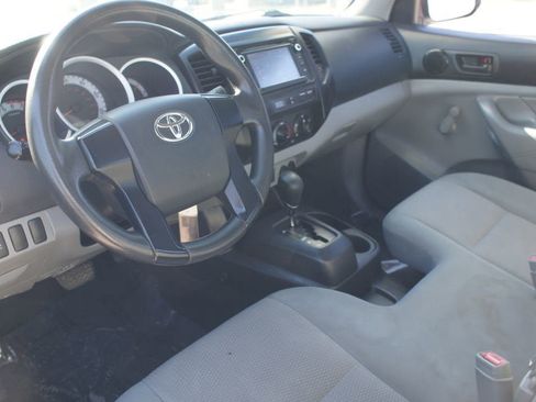 Used 2014 Toyota Tacoma 2WD Regular Cab image 5