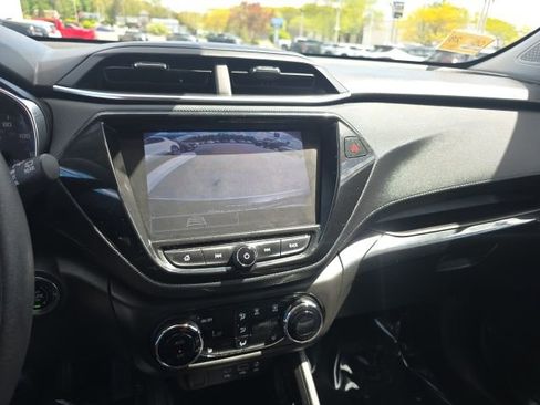 Used 2023 Chevrolet TrailBlazer LT w/ Convenience Package FWD image 21