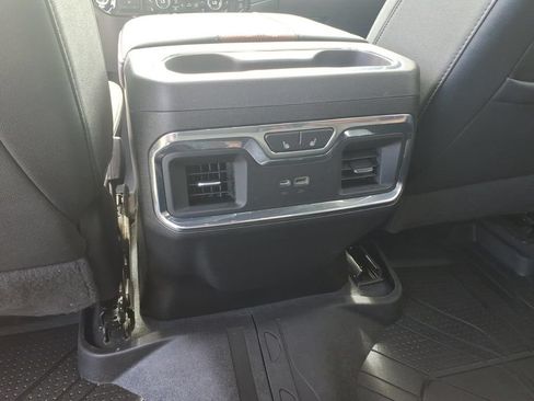Used 2023 Chevrolet Silverado 1500 High Country w/ High Country Premium Package AWD/4WD image 21