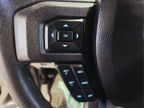 Used 2020 Ford F350 XLT w/ XLT Premium Package AWD/4WD image 32
