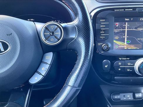 Used 2019 Kia Soul ! w/ Technology Package FWD image 24