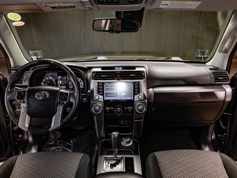 Used 2021 Toyota 4Runner SR5 AWD/4WD image 15