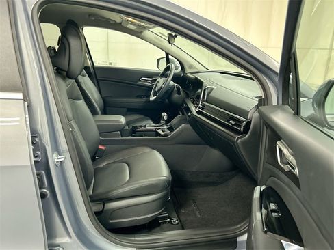 Certified 2023 Kia Sportage EX image 23