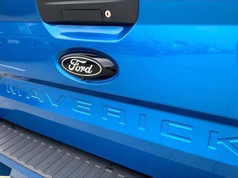 Used 2025 Ford Maverick Lobo image 9