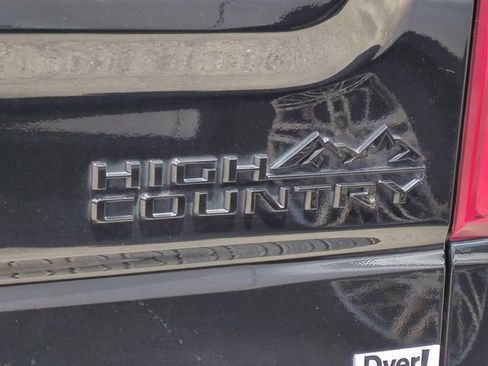 Used 2024 Chevrolet Silverado 1500 High Country w/ High Country Premium Package AWD/4WD image 13
