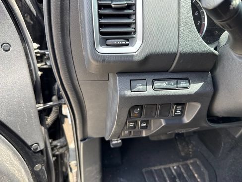 Used 2023 Nissan Frontier SV w/ SV Premium Package AWD/4WD image 13