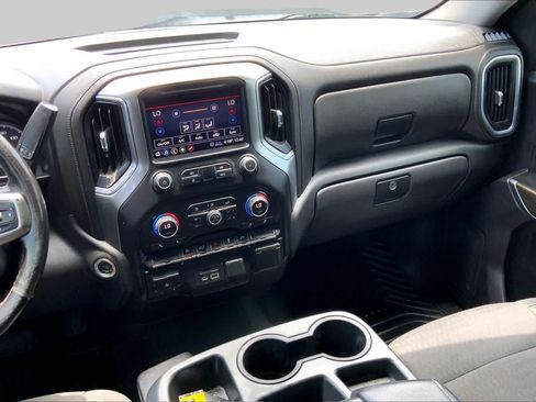 Used 2020 Chevrolet Silverado 1500 LT w/ Texas Edition AWD/4WD image 7