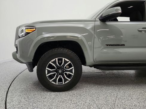 Used 2023 Toyota Tacoma TRD Sport AWD/4WD image 27