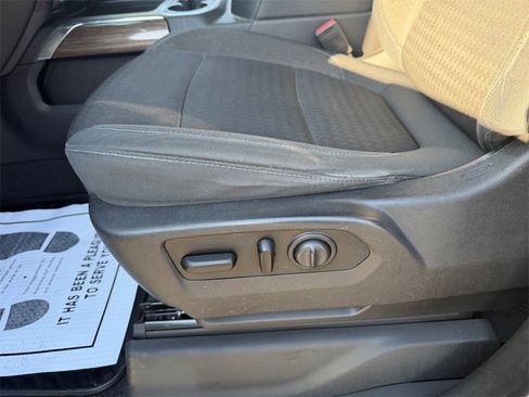 Used 2019 Chevrolet Silverado 1500 RST image 13