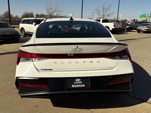 New 2026 Hyundai Elantra SEL Sport image 5
