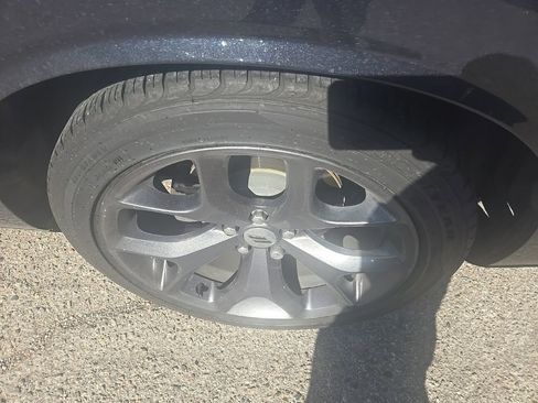 Used 2019 Dodge Challenger R/T image 5