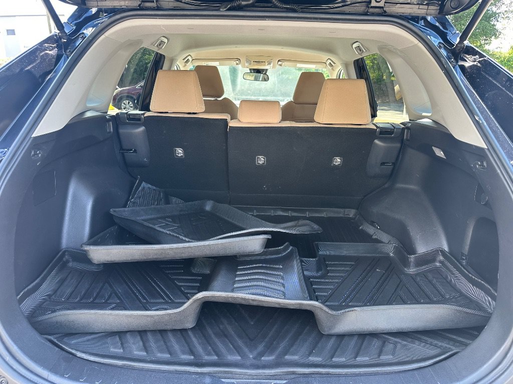 Used 2021 Toyota RAV4 XLE FWD image 36