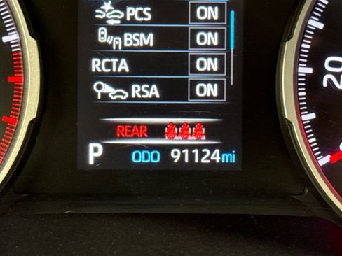 Used 2020 Toyota RAV4 XLE AWD/4WD image 30