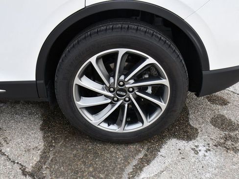 Used 2023 Lincoln Corsair AWD w/ Equipment Group 101A image 22