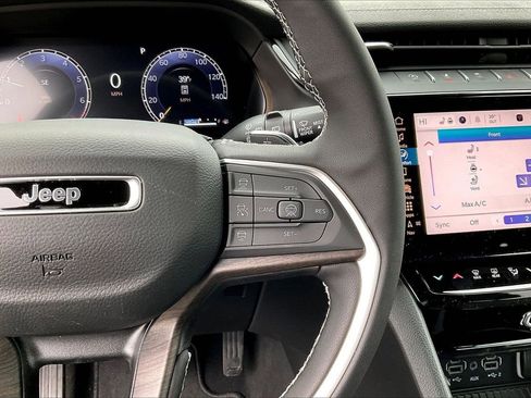 New 2026 Jeep Grand Cherokee L Limited image 32