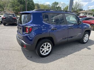 Used 2021 Jeep Renegade Sport w/ Sport Appearance Group AWD/4WD video 3