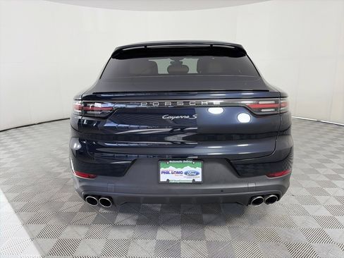 Used 2021 Porsche Cayenne S image 6