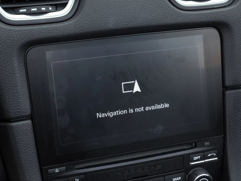 Used 2018 Porsche 718 Boxster image 31