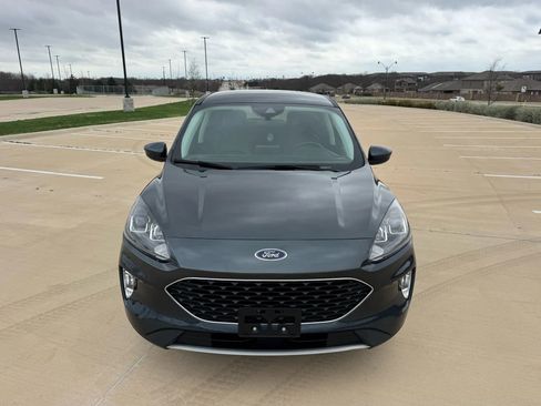 Used 2022 Ford Escape SEL w/ Technology Package FWD image 7