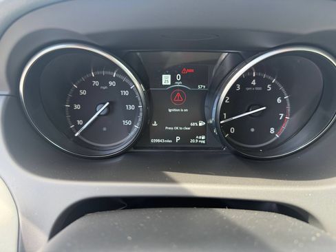 Used 2019 Land Rover Discovery Sport HSE AWD/4WD image 16