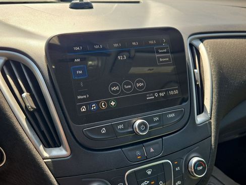 Used 2024 Chevrolet Malibu LS FWD image 12