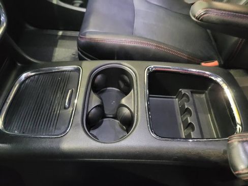 Used 2019 Dodge Grand Caravan GT image 40