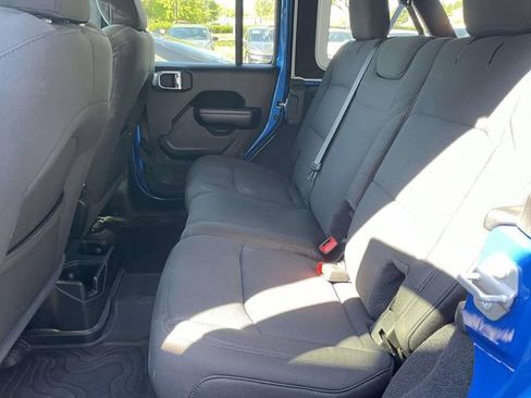 Used 2021 Jeep Wrangler Unlimited Sport AWD/4WD image 12