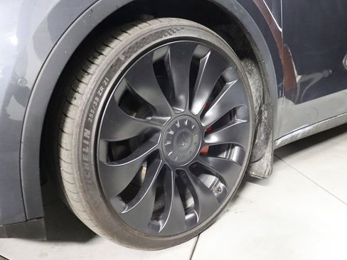 Used 2022 Tesla Model Y Performance image 6