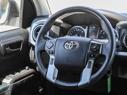 Used 2021 Toyota Tacoma SR5 RWD image 15