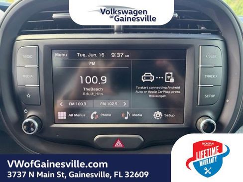 Used 2025 Kia Soul LX w/ LX Technology Package FWD image 24