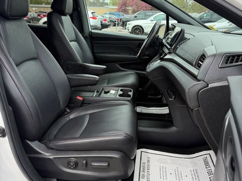 Used 2025 Honda Odyssey Sport-L image 19