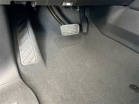 New 2026 GMC Yukon XL AT4 w/ AT4 Premium Package image 14