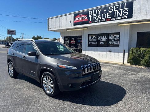 Used 2016 Jeep Cherokee Limited image 4