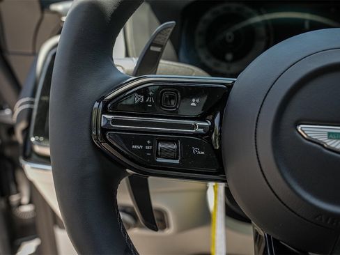 New 2025 Aston Martin DBX 707 image 28