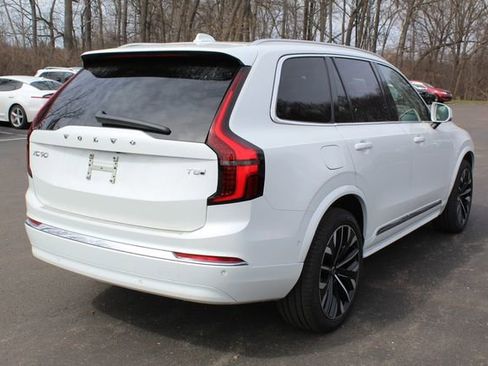 New 2026 Volvo XC90 T8 Ultra w/ Protection Package Premier image 3