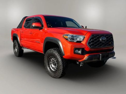 Used 2016 Toyota Tacoma SR image 17