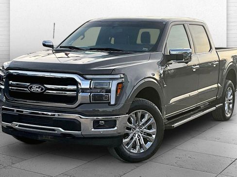 Used 2025 Ford F150 Lariat w/ Equipment Group 502A High image 10