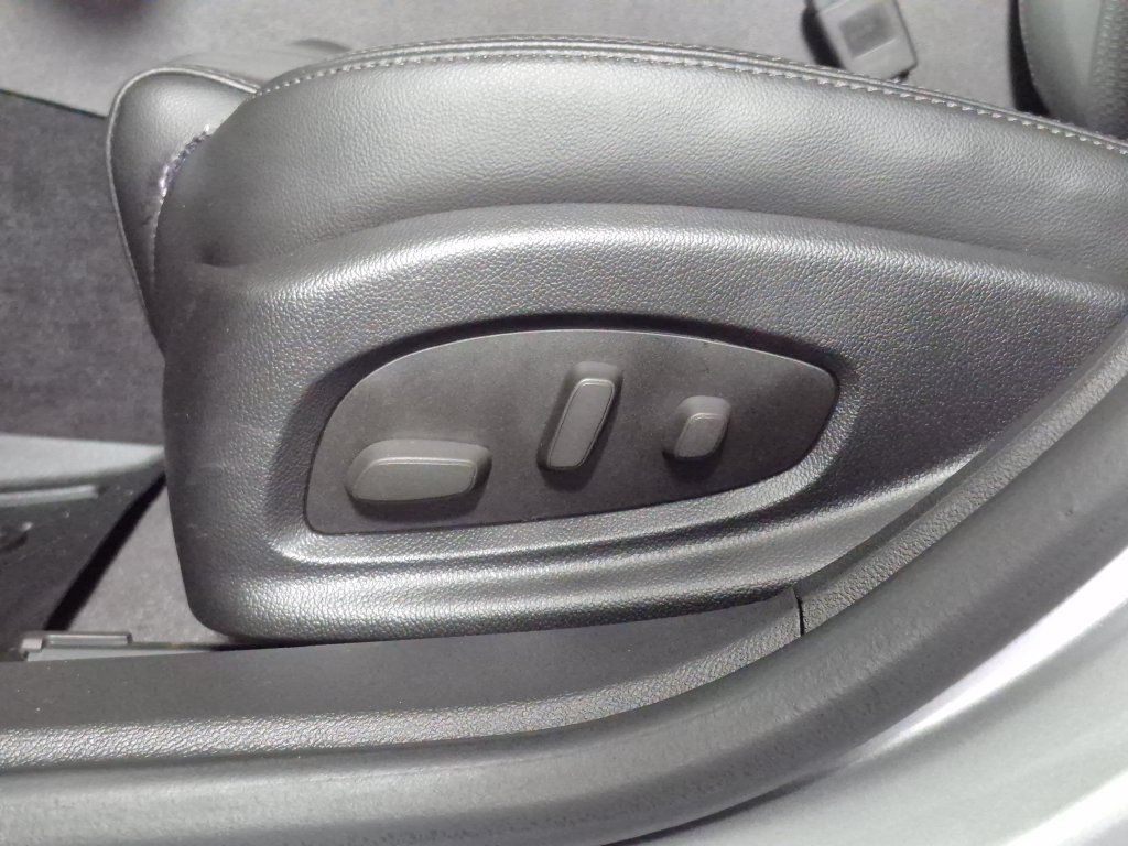 Used 2014 Chevrolet Impala LT FWD image 17