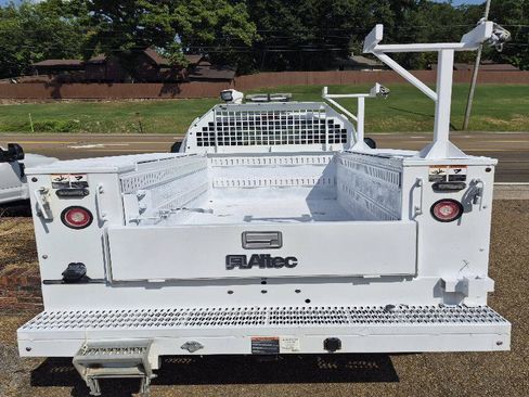 Used 2019 Ford F250 XL w/ XL Value Package AWD/4WD image 3