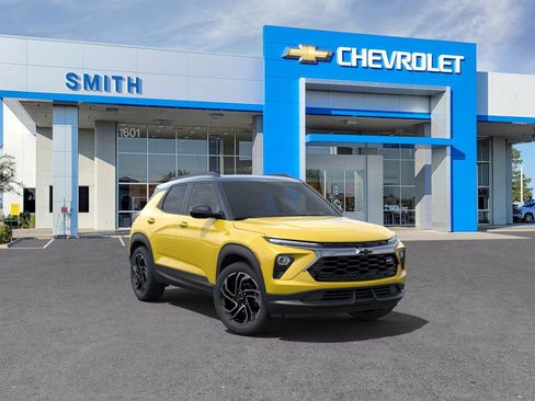 Used 2024 Chevrolet TrailBlazer RS w/ Driver Confidence Package image 1