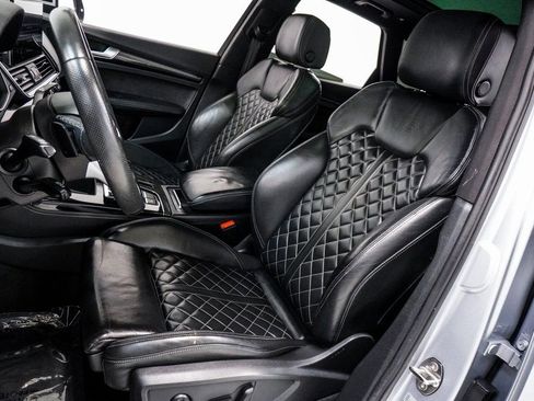 Used 2022 Audi SQ5 Prestige w/ Prestige Package image 18