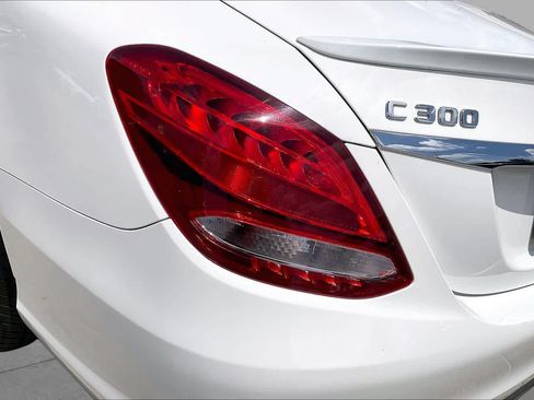 Used 2018 Mercedes-Benz C 300 Sedan image 26
