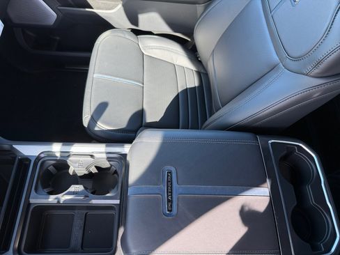 New 2026 Ford F250 Platinum image 14