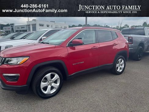 Used 2018 Jeep Compass Latitude w/ Cold Weather Group AWD/4WD image 1
