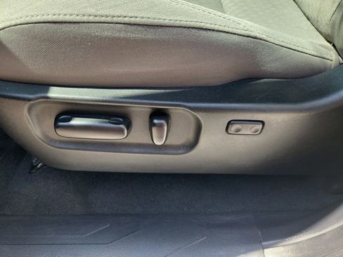 Used 2023 Toyota Tacoma SR5 RWD image 17