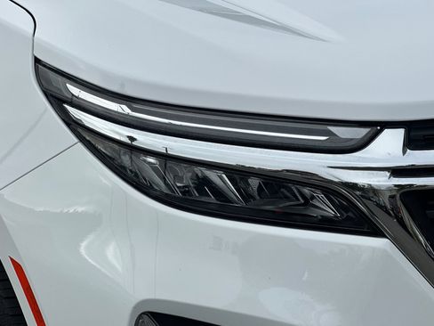 Used 2024 Chevrolet Equinox LT image 10