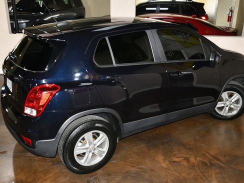 Used 2021 Chevrolet Trax LS w/ Tint and Cruise Package image 79