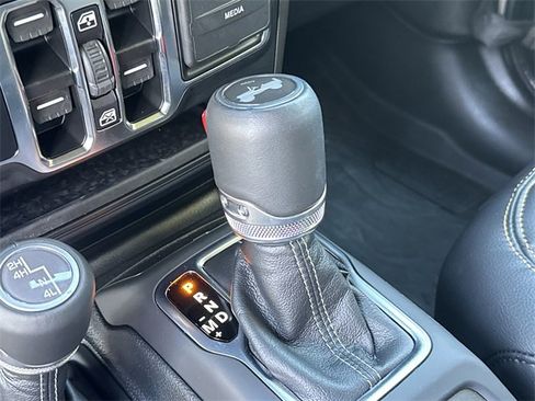 Used 2024 Jeep Wrangler Sahara w/ Safety Group image 33