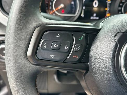 Used 2024 Jeep Wrangler Unlimited Sport AWD/4WD image 8