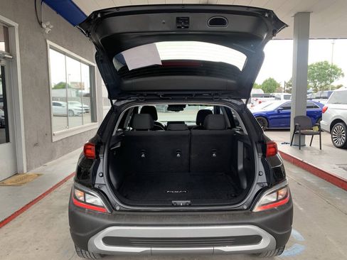 Used 2022 Hyundai Kona SEL FWD image 17